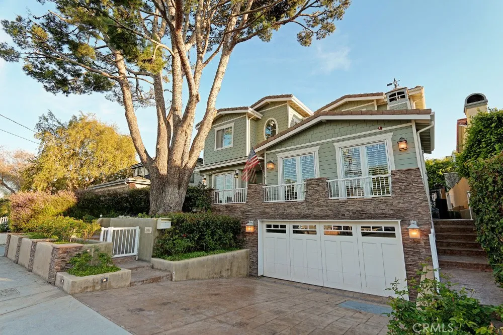 1740 2nd Street Manhattan Beach, CA 90266