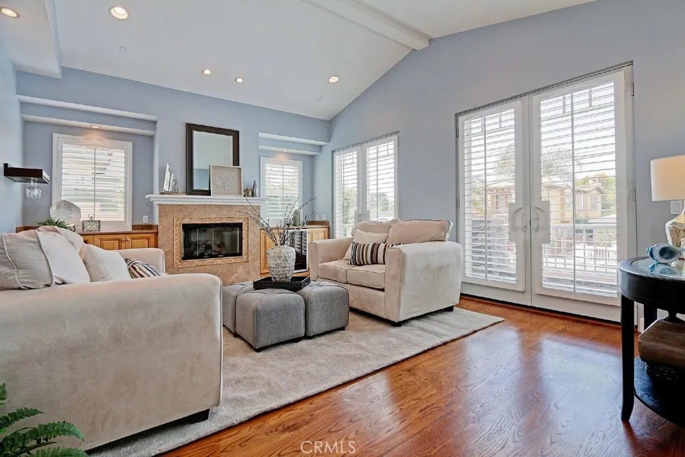 1740 2nd Street Manhattan Beach, CA 90266