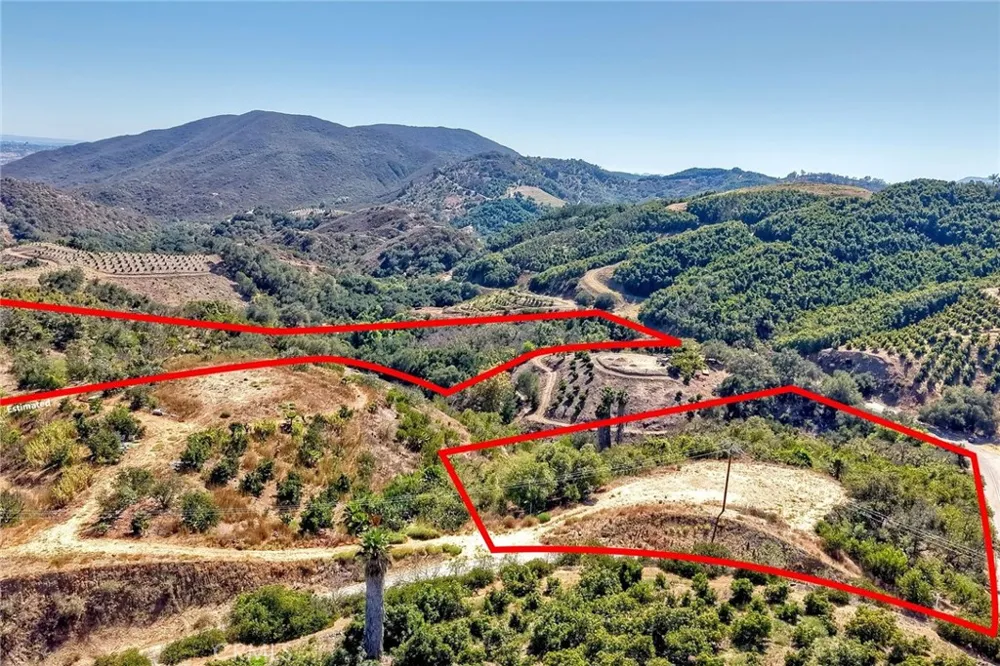 Via Vaquero Temecula, CA 92590