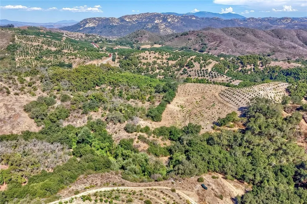 Calle Cresta Temecula, CA 92590