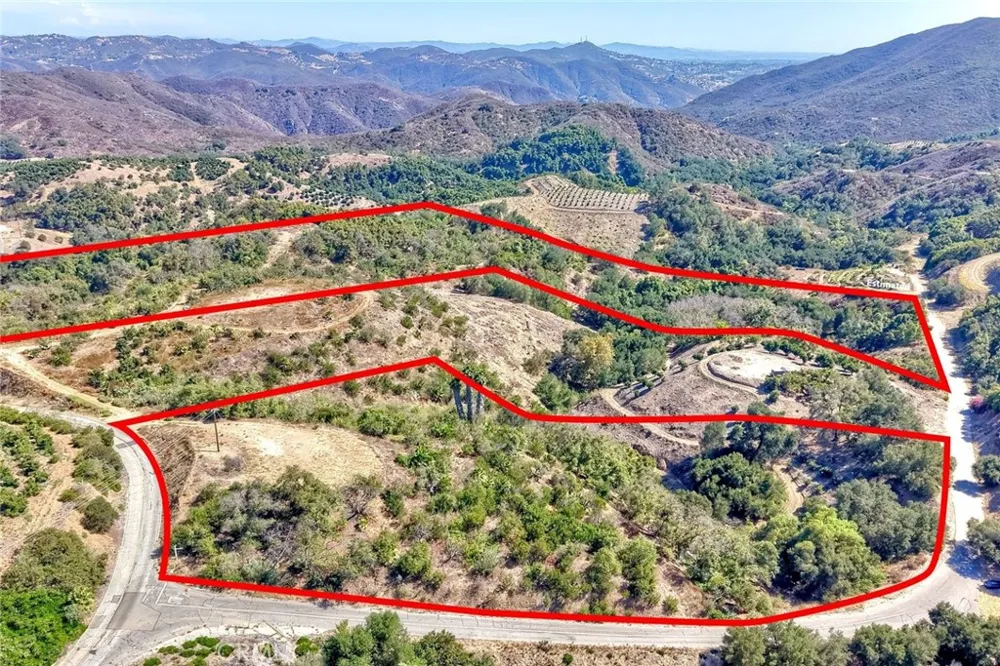 1 Via De Los Robles Temecula, CA 92590