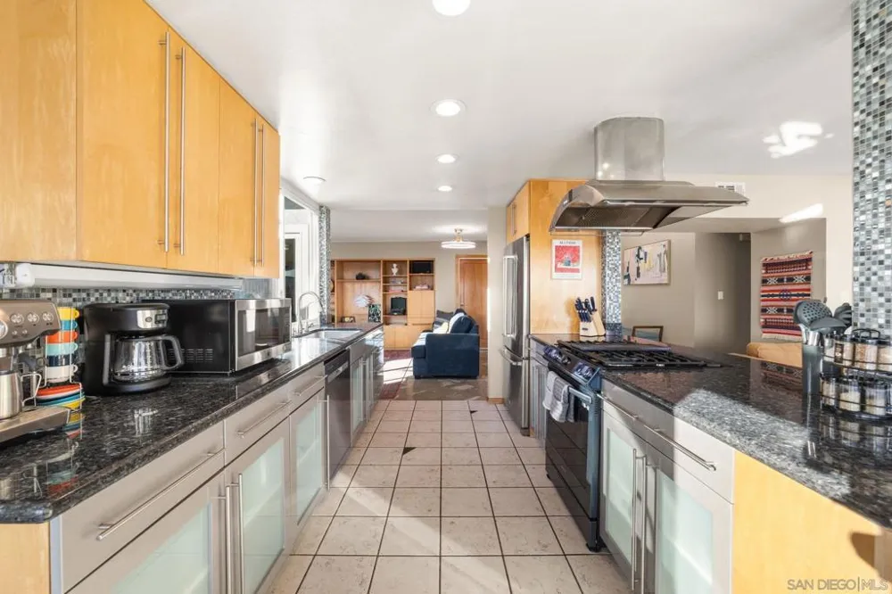 3081 Nute Way San Diego, CA 92117