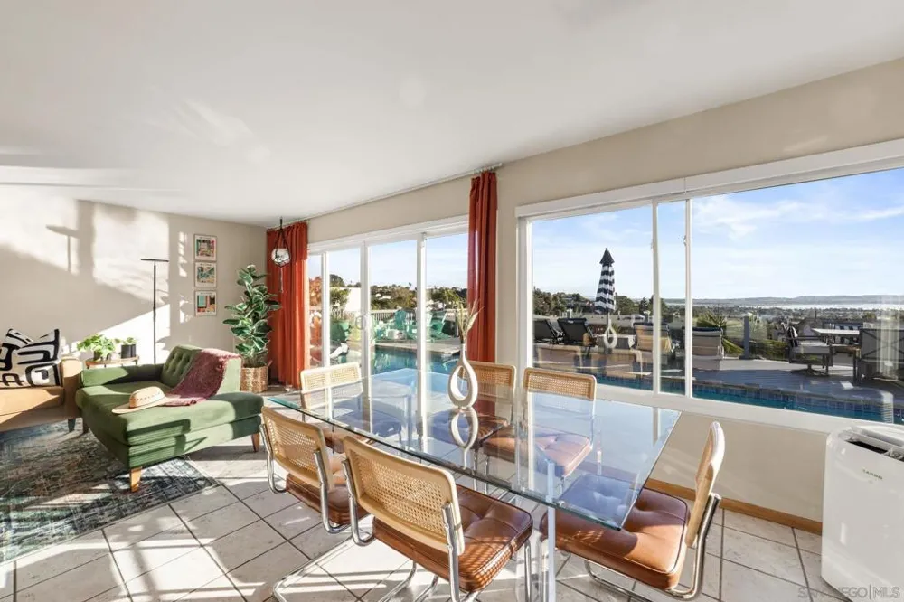 3081 Nute Way San Diego, CA 92117