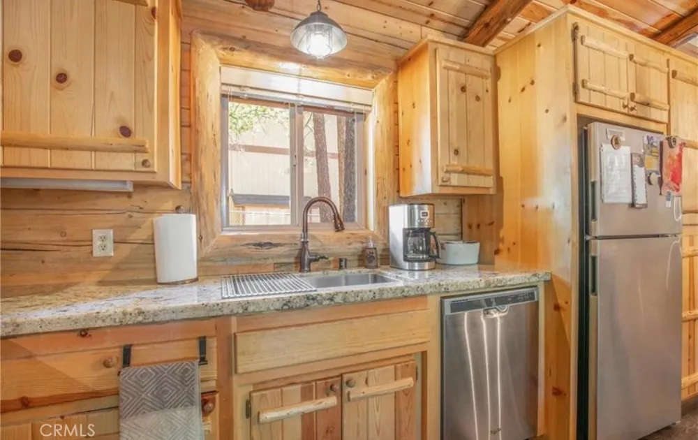 1793 Columbine Drive Big Bear City, CA 92314