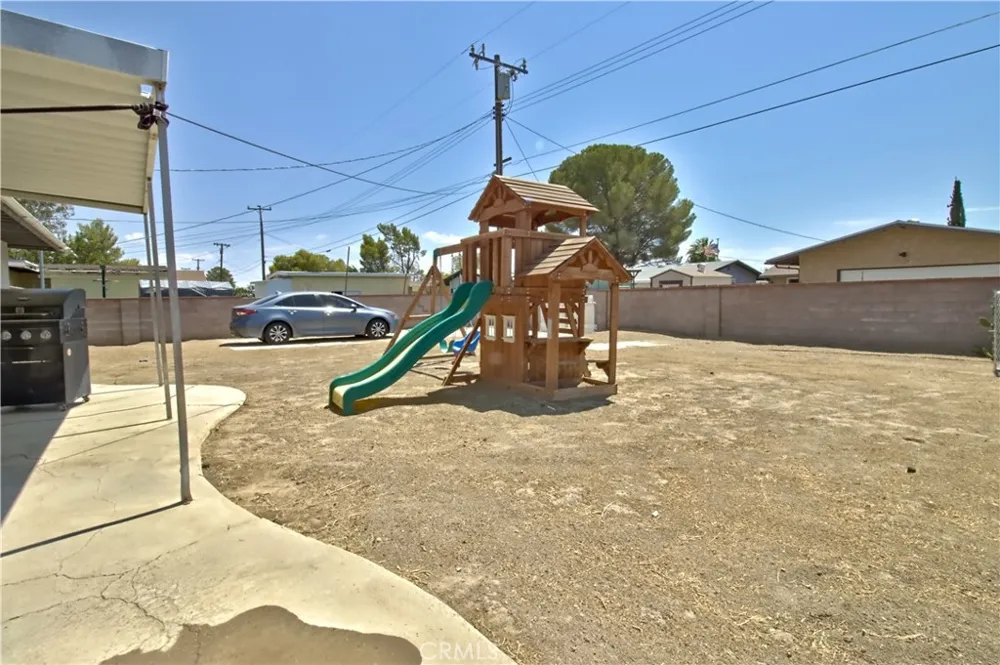 2120 Elm Rosamond, CA 93560