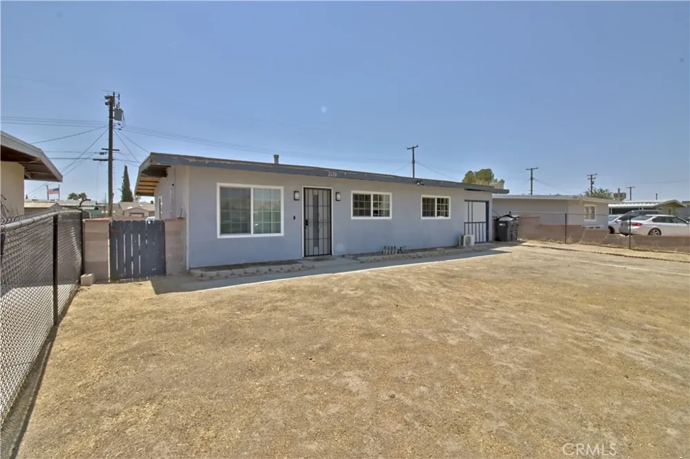 2120 Elm Rosamond, CA 93560