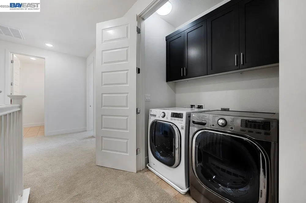 2729 5Th St Alameda, CA 94501