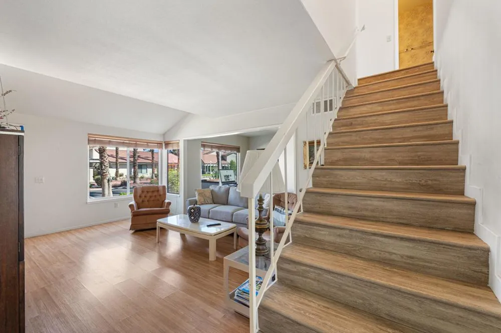 5951 Montecito Drive #5 Palm Springs, CA 92264