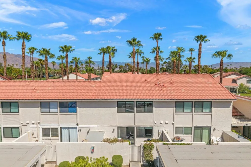 5951 Montecito Drive #5 Palm Springs, CA 92264