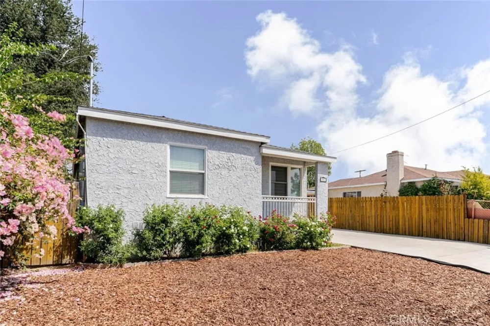 1967 8th Street San Fernando, CA 91340