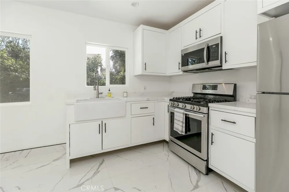 1967 8th Street San Fernando, CA 91340