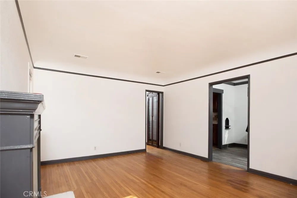 1967 8th Street San Fernando, CA 91340