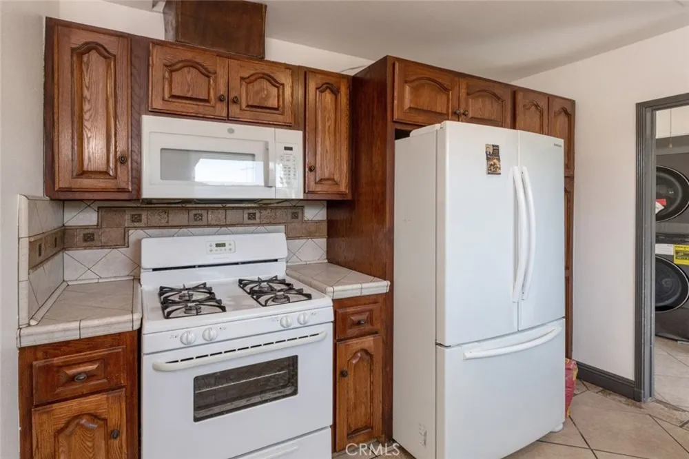 1967 8th Street San Fernando, CA 91340