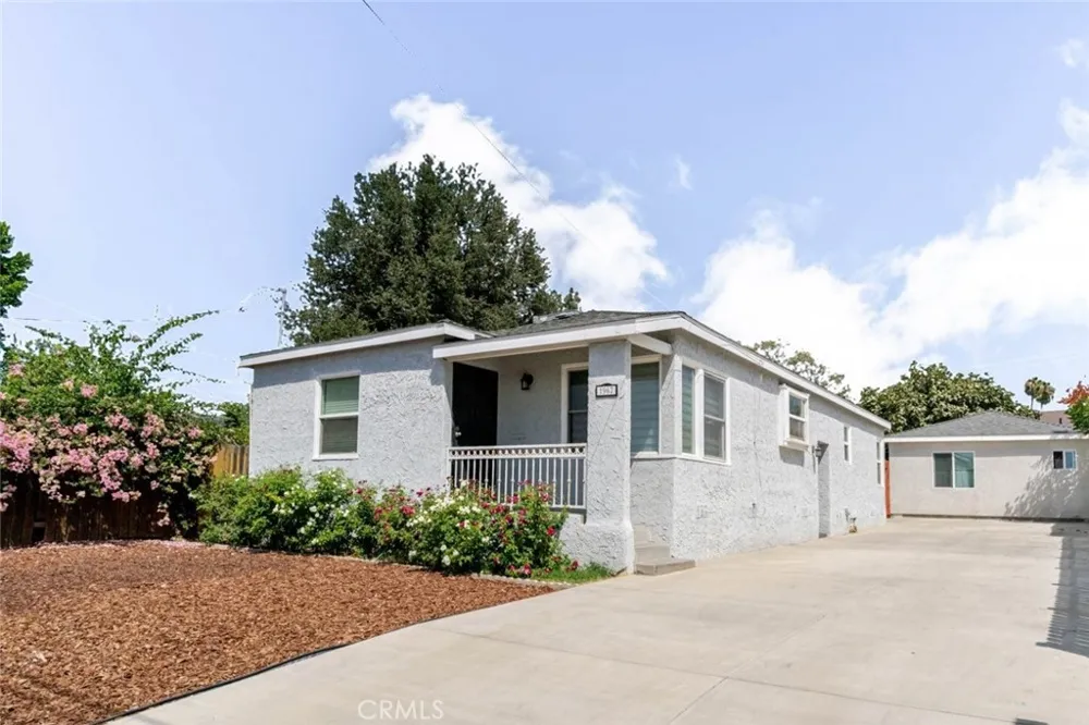 1967 8th Street San Fernando, CA 91340
