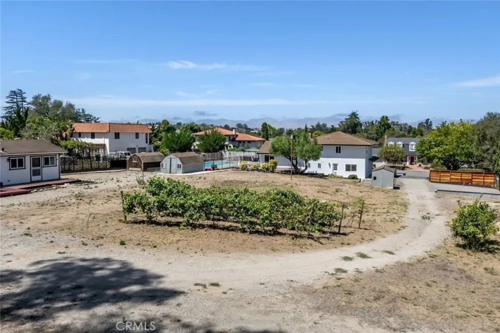1497 La Quinta Drive Nipomo, CA 93444