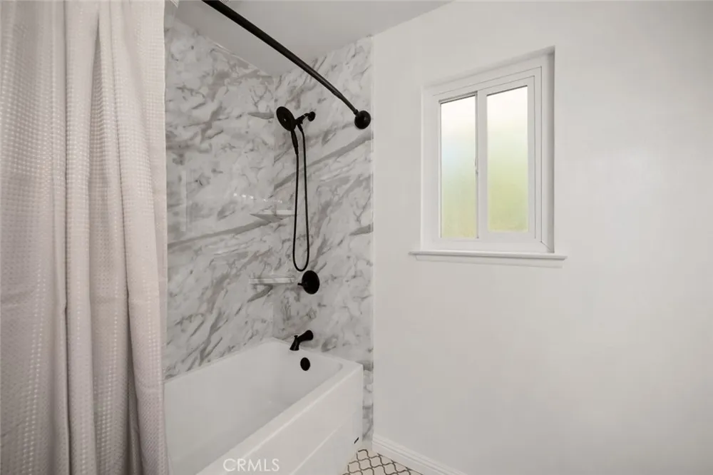 1497 La Quinta Drive Nipomo, CA 93444