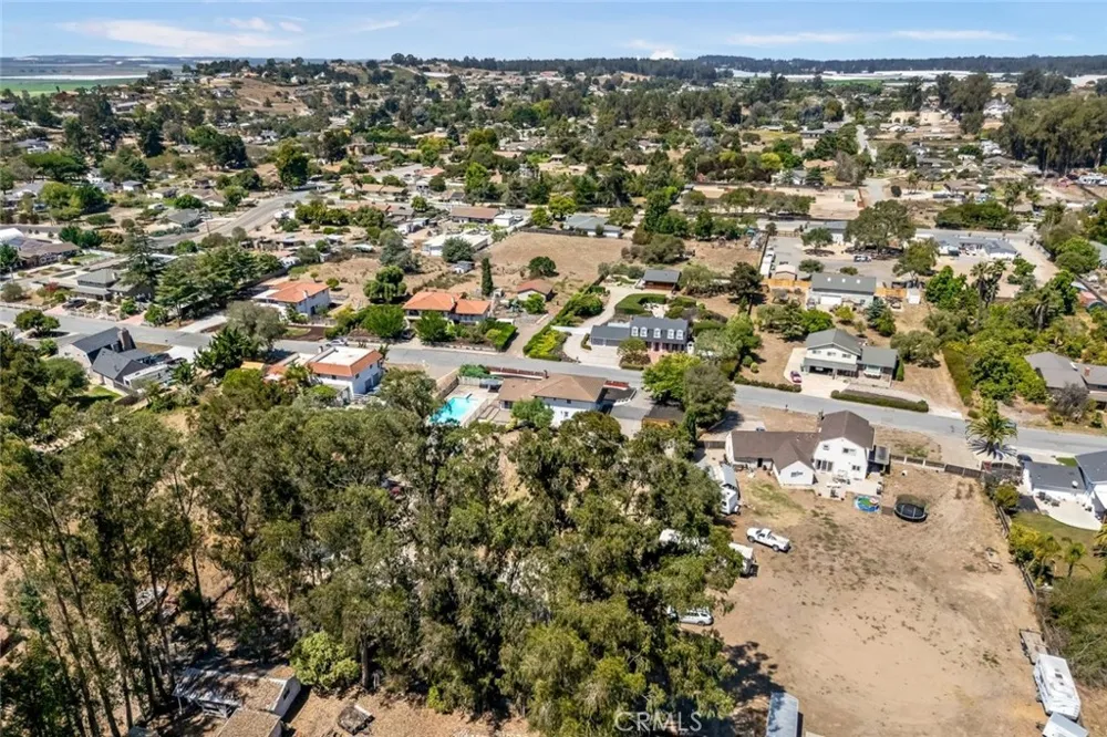 1497 La Quinta Drive Nipomo, CA 93444