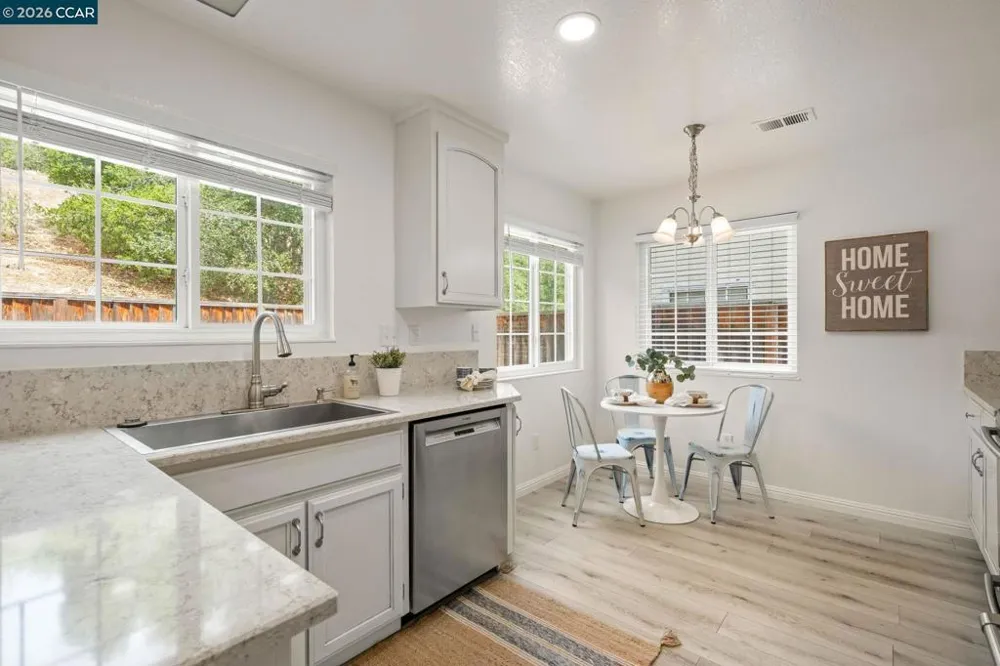 1111 Crest Ridge Ln Concord, CA 94521