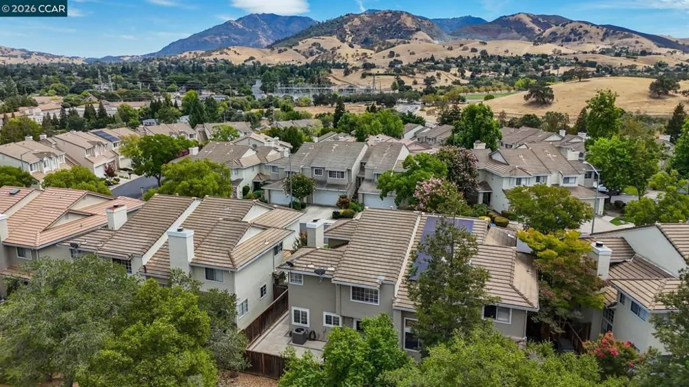 1111 Crest Ridge Ln Concord, CA 94521