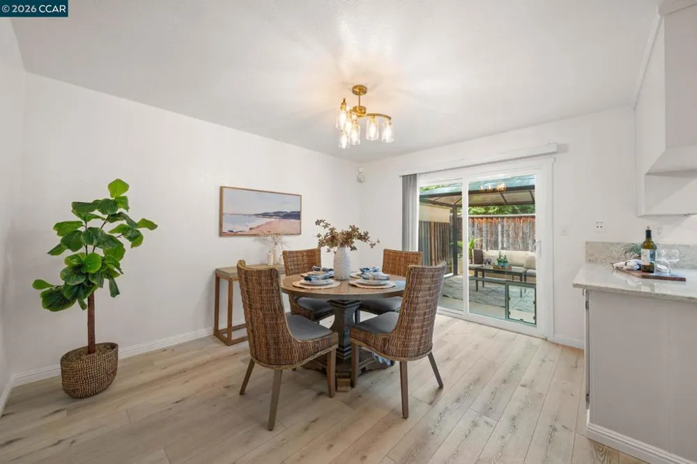 1111 Crest Ridge Ln Concord, CA 94521