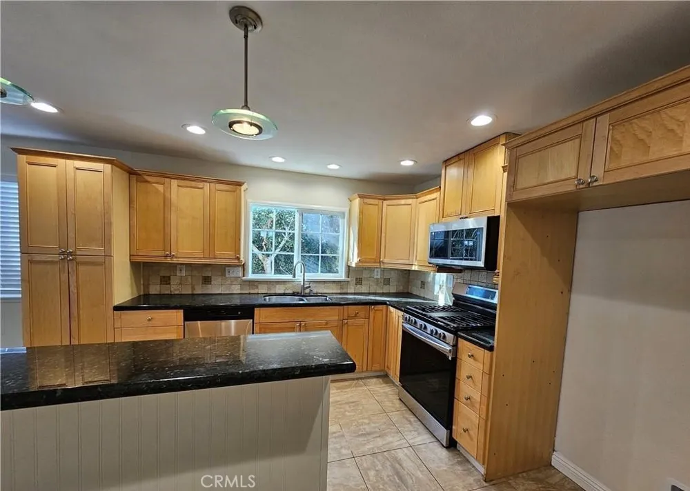 818 Stephens Avenue Fullerton, CA 92833