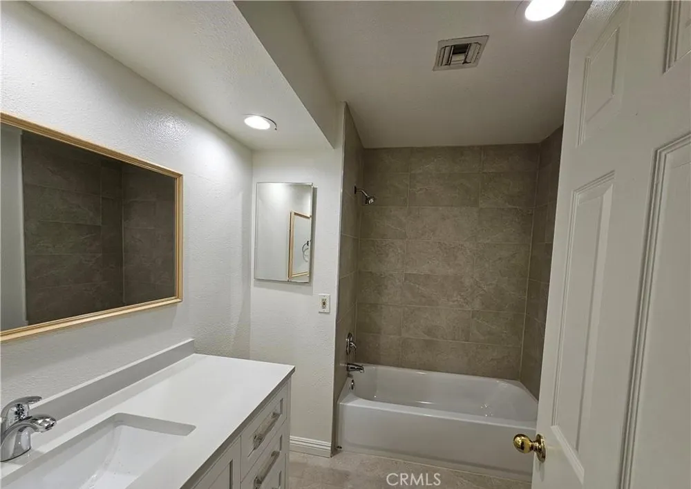 818 Stephens Avenue Fullerton, CA 92833