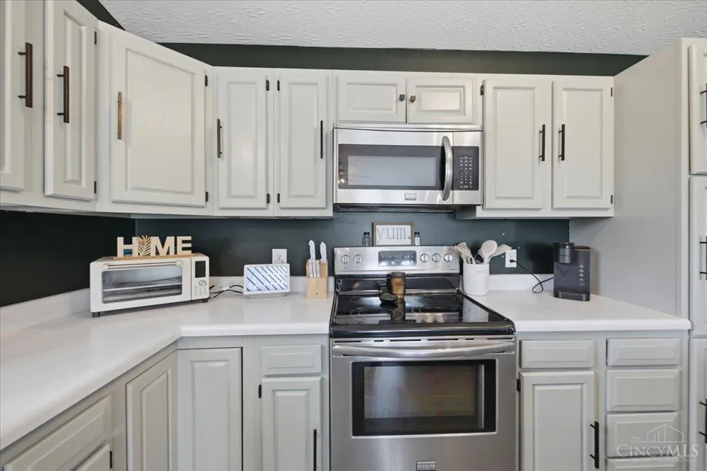 184 Dortmund Drive Perry, OH 45118