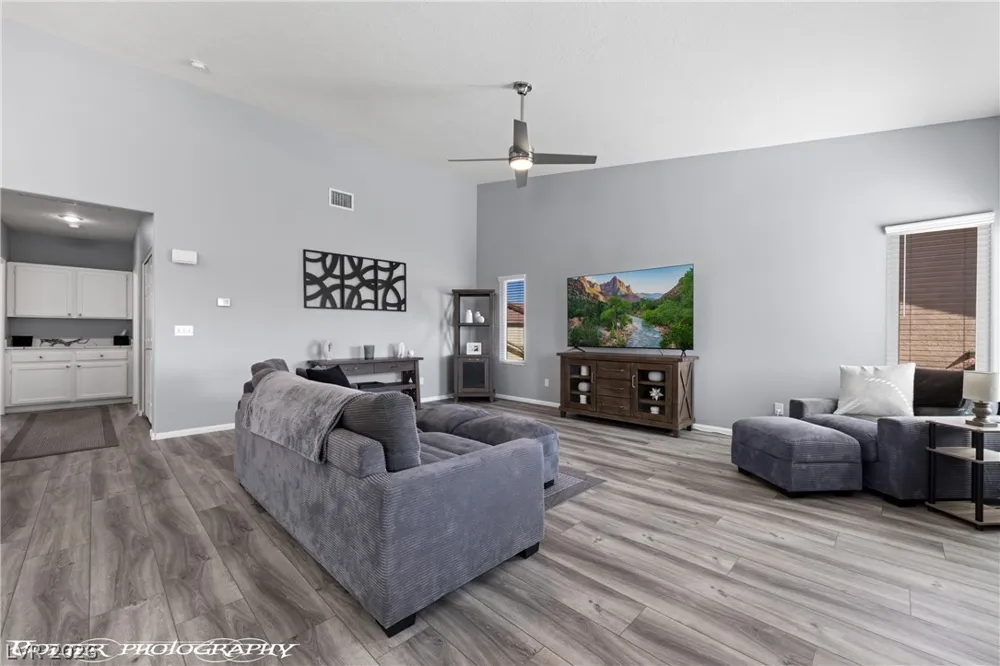 517 W Mesquite Boulevard #324 Mesquite, NV 89027
