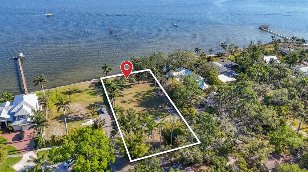 408 31ST STREET NW Bradenton, FL 34205