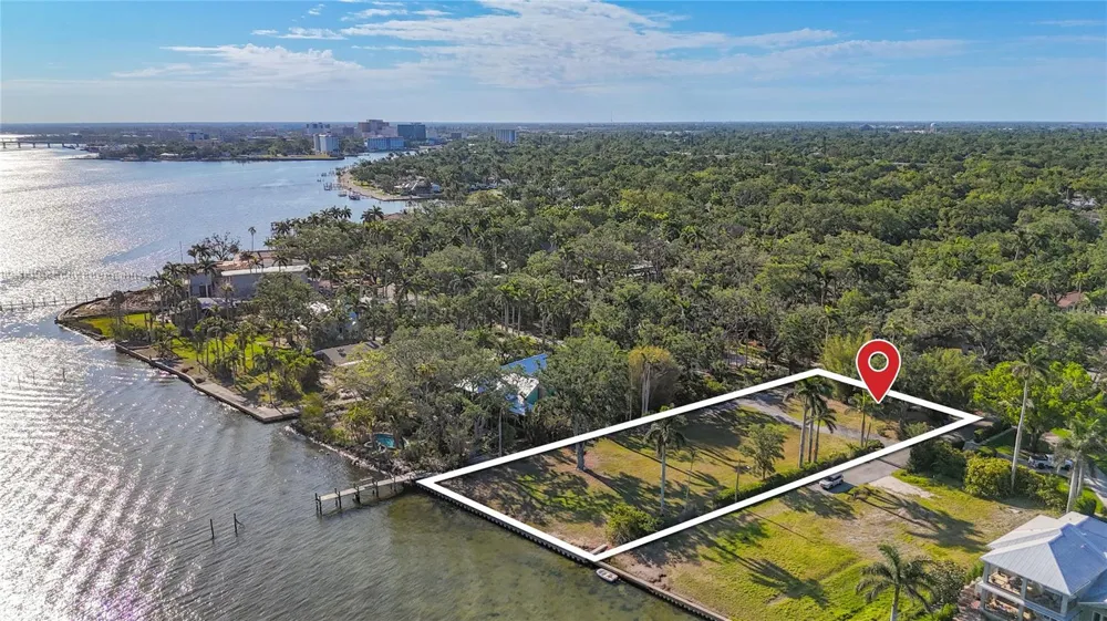 408 31ST STREET NW Bradenton, FL 34205
