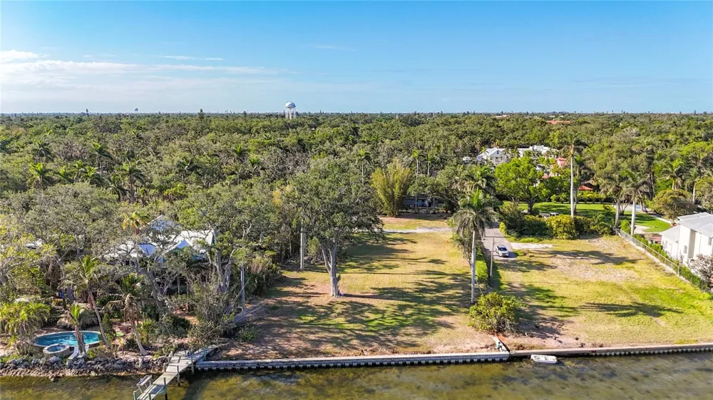 408 31ST STREET NW Bradenton, FL 34205