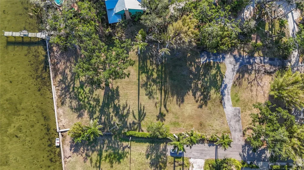 408 31ST STREET NW Bradenton, FL 34205