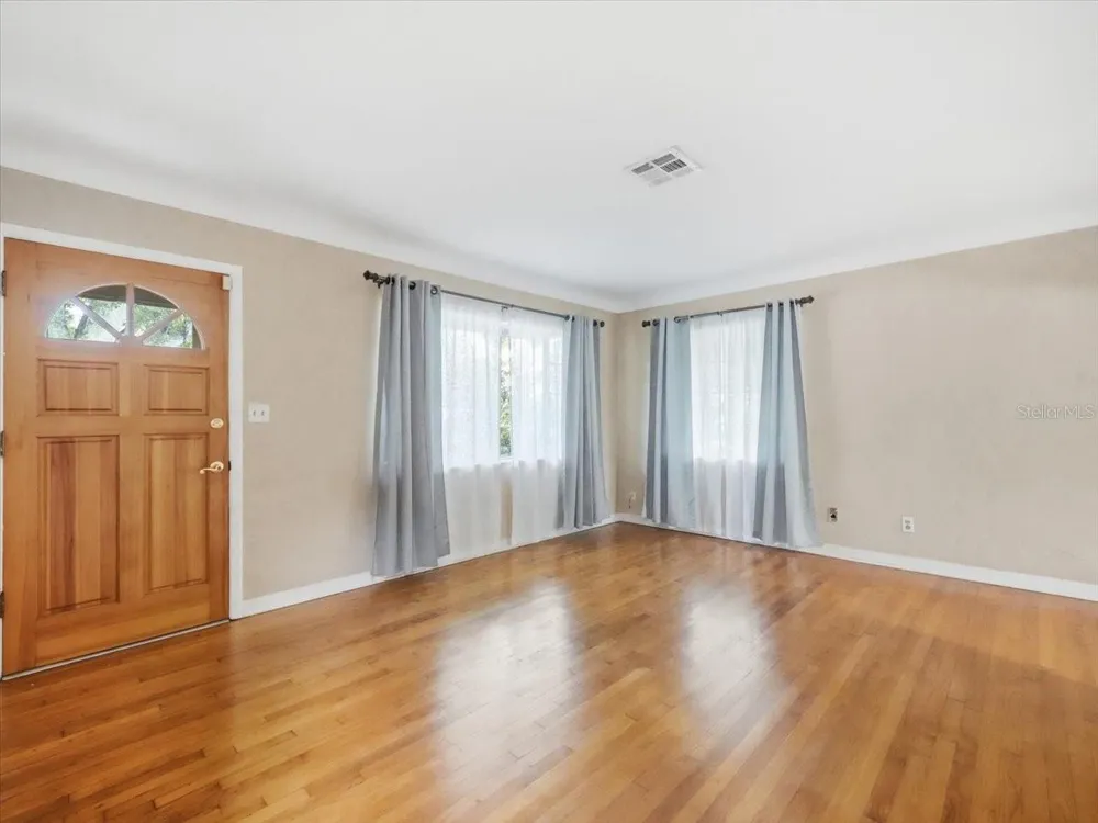 4641 25TH AVENUE St Petersburg, FL 33713