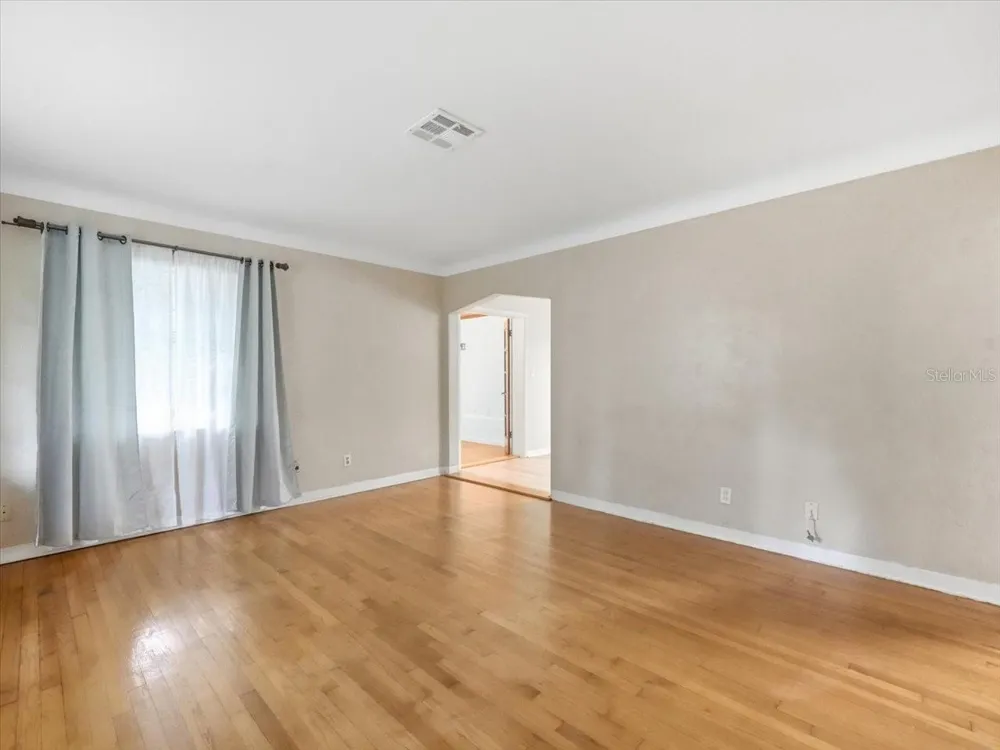 4641 25TH AVENUE St Petersburg, FL 33713
