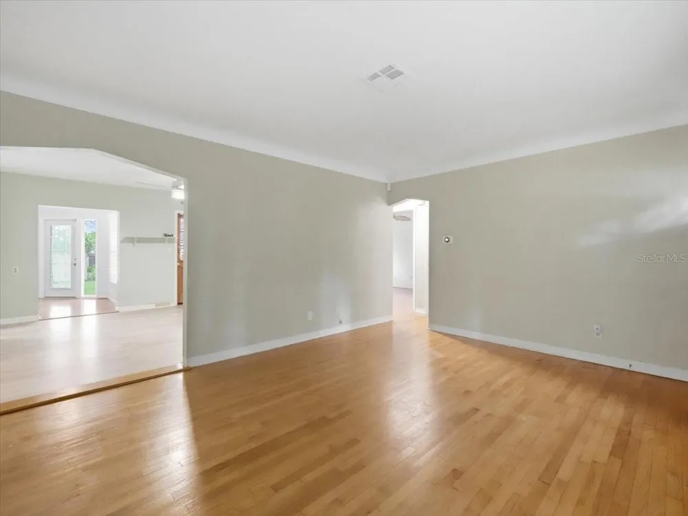 4641 25TH AVENUE St Petersburg, FL 33713