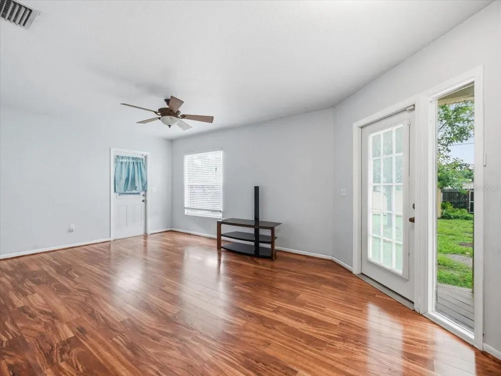 4641 25TH AVENUE St Petersburg, FL 33713