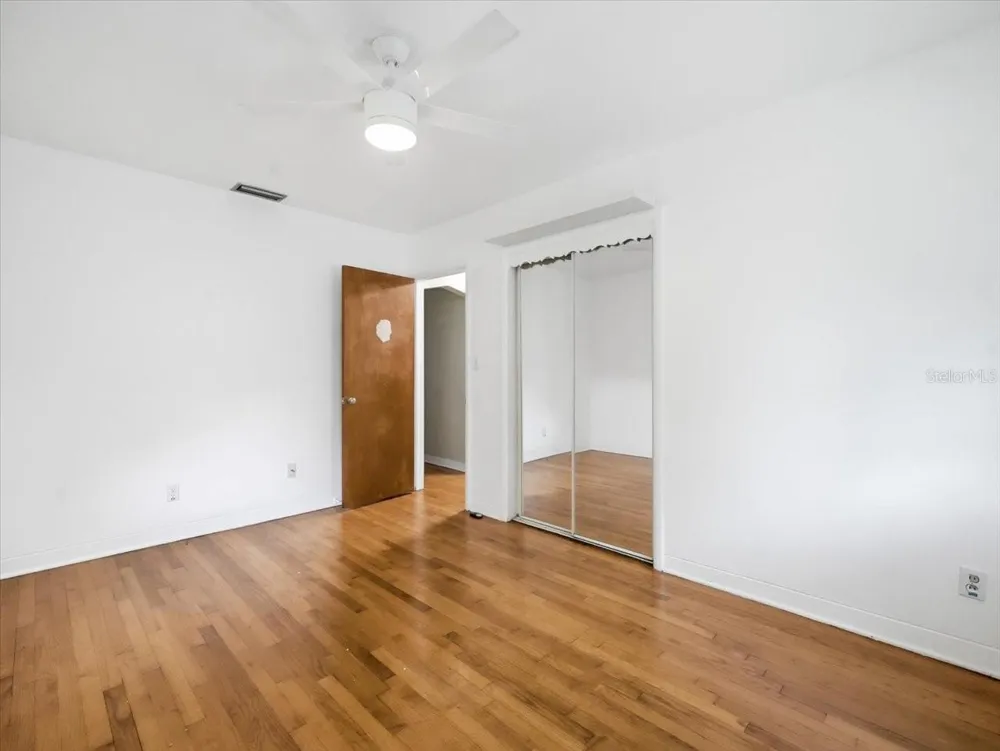 4641 25TH AVENUE St Petersburg, FL 33713