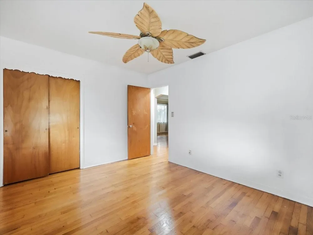 4641 25TH AVENUE St Petersburg, FL 33713