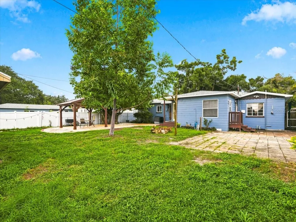4641 25TH AVENUE St Petersburg, FL 33713