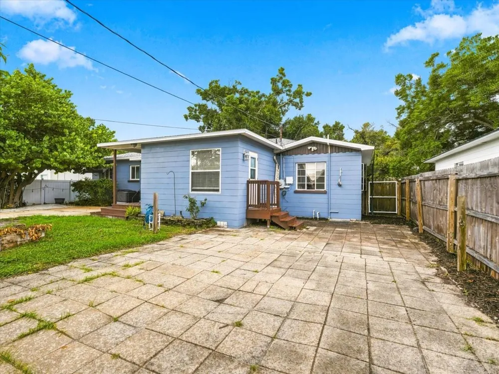 4641 25TH AVENUE St Petersburg, FL 33713