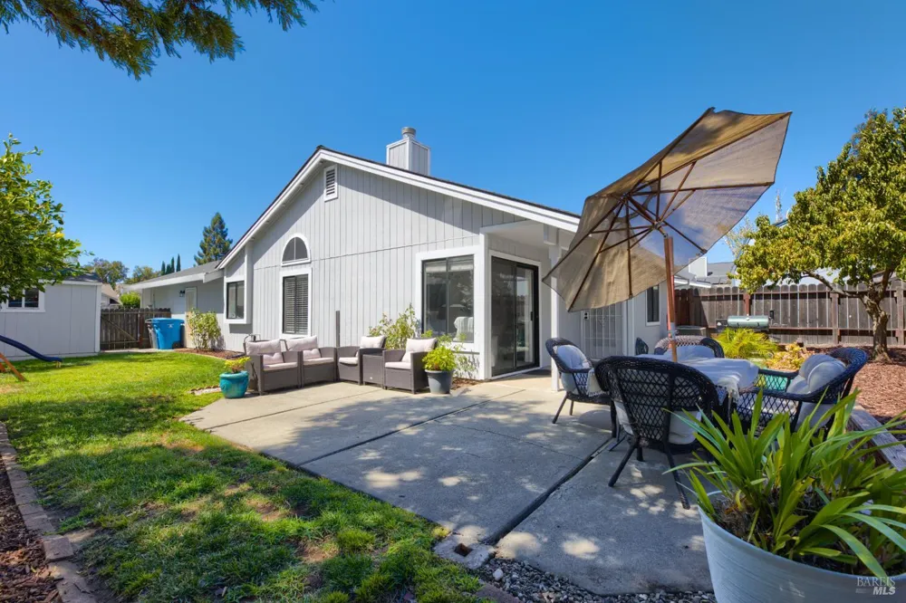 755 Oakvale Way Vacaville, CA 95687