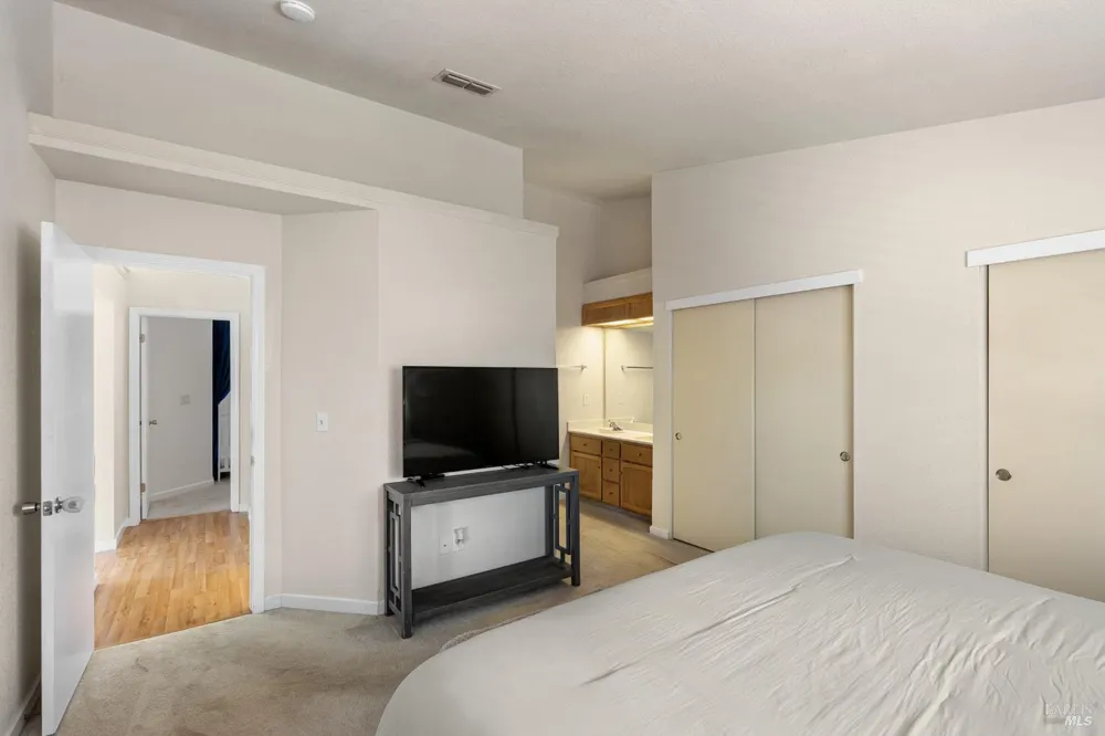 755 Oakvale Way Vacaville, CA 95687