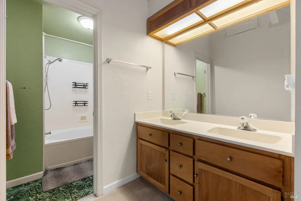 755 Oakvale Way Vacaville, CA 95687