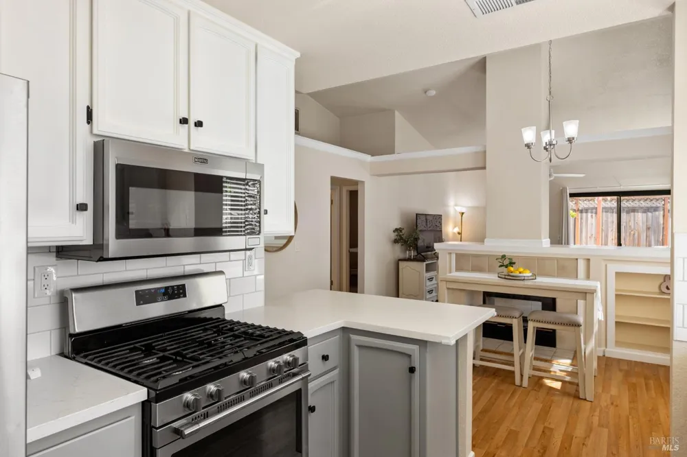 755 Oakvale Way Vacaville, CA 95687
