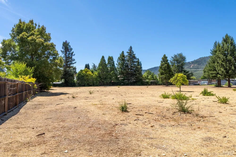 817 Waugh Lane Ukiah, CA 95482