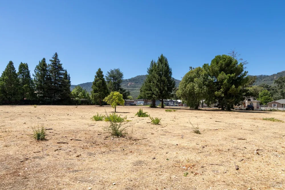 817 Waugh Lane Ukiah, CA 95482