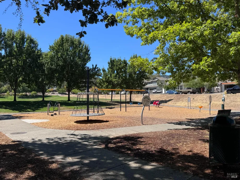 105 William Circle Cloverdale, CA 95425