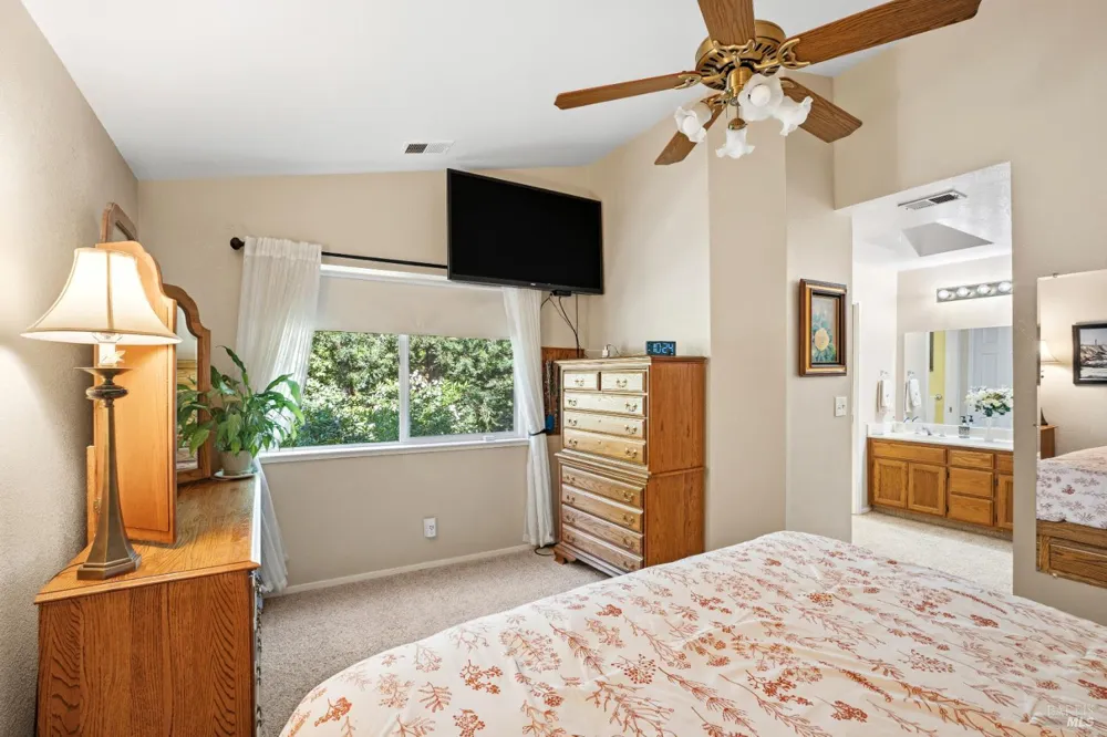 105 William Circle Cloverdale, CA 95425