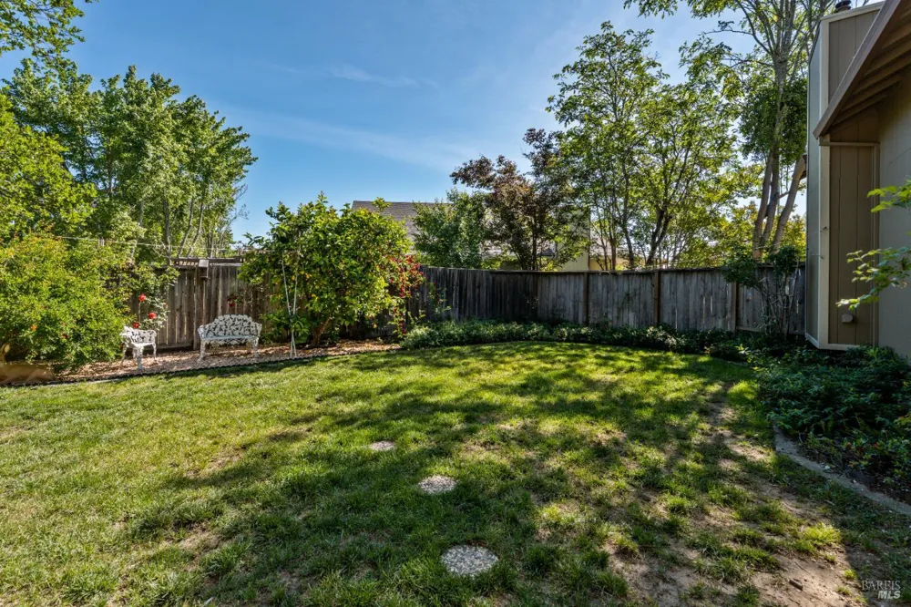 105 William Circle Cloverdale, CA 95425