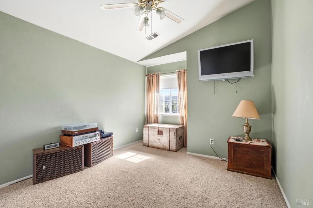105 William Circle Cloverdale, CA 95425